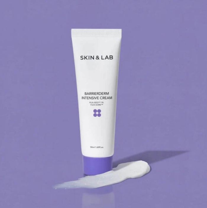 Welcos / BB cream for face skin moisturizing, nourishing, with sun protection.