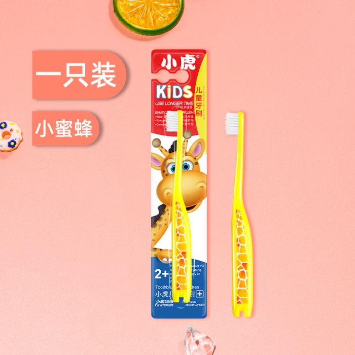 Baby toothbrush with soft bristles Giraffe